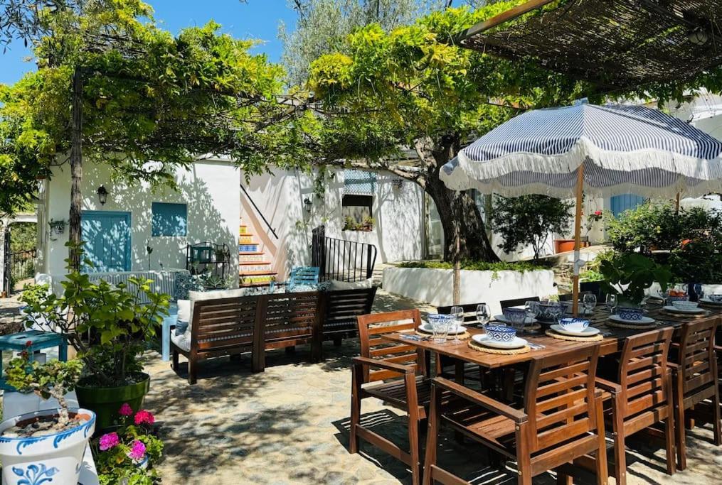 הוילה אורגיווה Almond Hill House מראה חיצוני תמונה