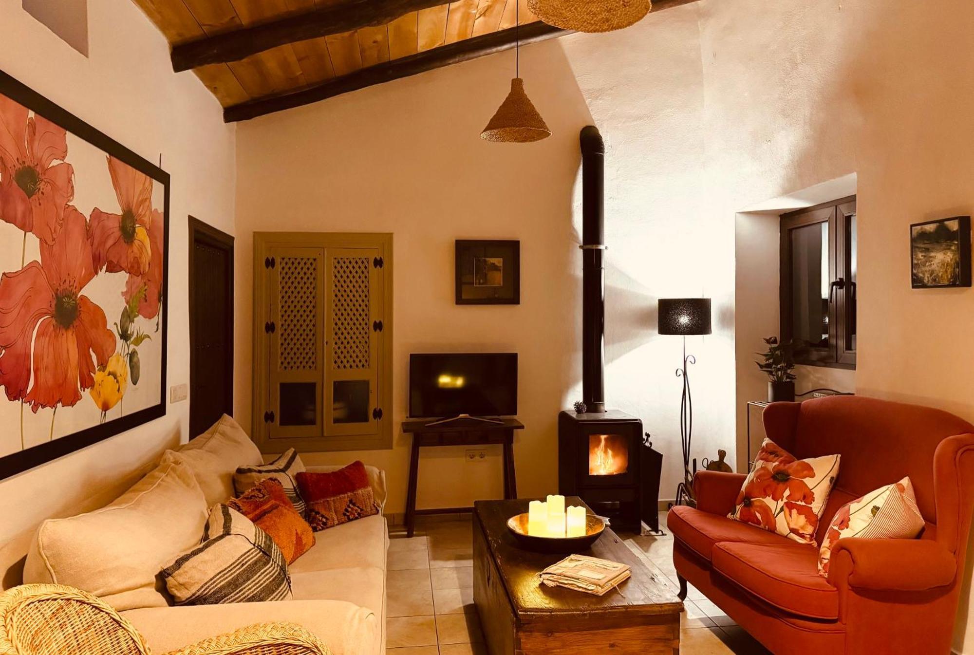 הוילה אורגיווה Almond Hill House מראה חיצוני תמונה