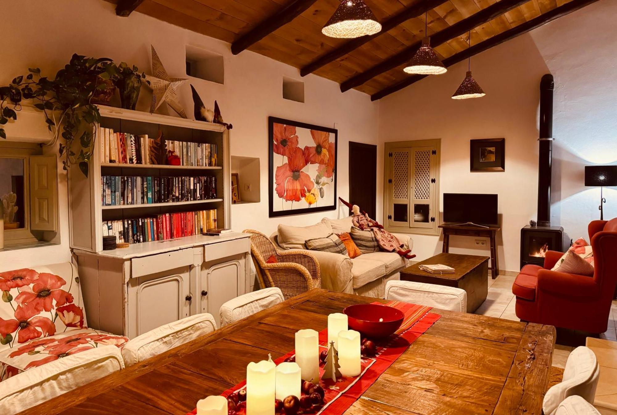 הוילה אורגיווה Almond Hill House מראה חיצוני תמונה