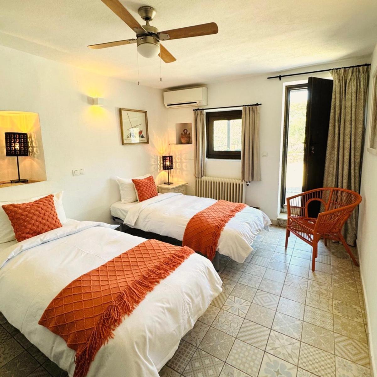 הוילה אורגיווה Almond Hill House מראה חיצוני תמונה