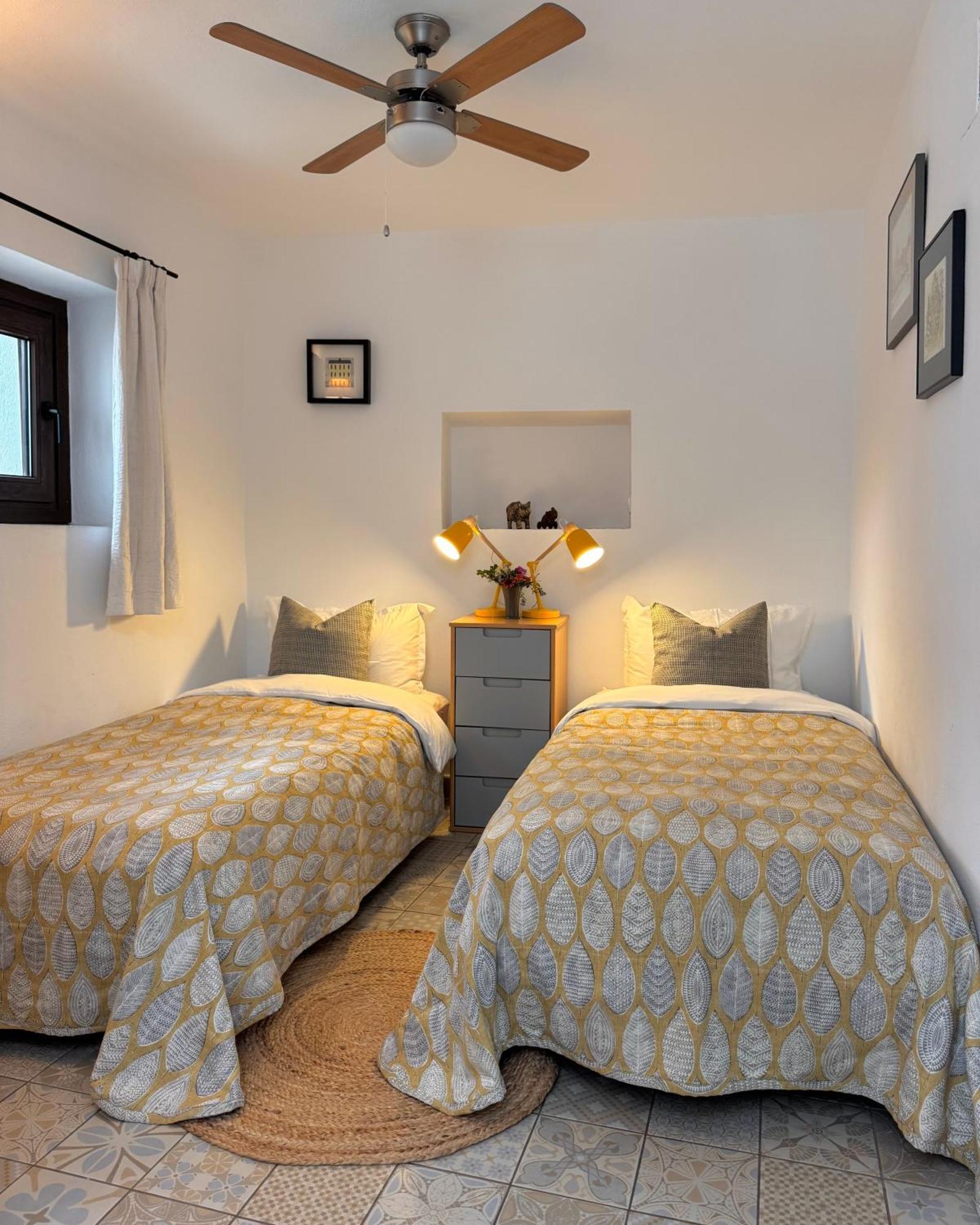 הוילה אורגיווה Almond Hill House מראה חיצוני תמונה