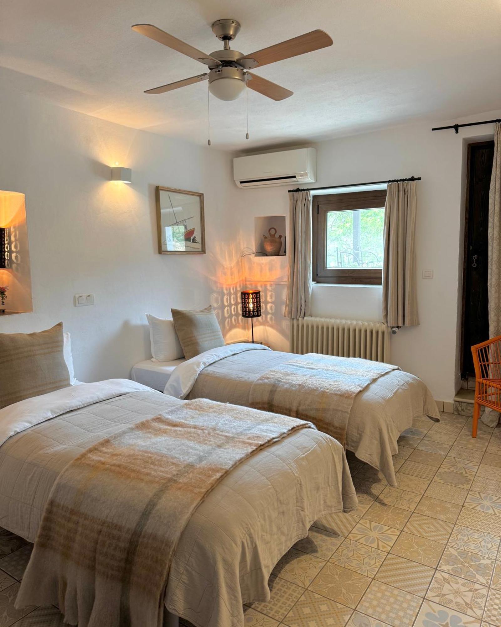 הוילה אורגיווה Almond Hill House מראה חיצוני תמונה